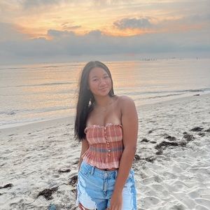 Meet your Posher, Uyen